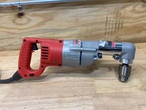 lot 17 image: MILWAUKEE 1107-1 Heavy-duty 12 Right Angle Drill