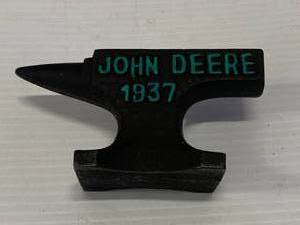 John Deere Metal Anvil 4 12� Wide