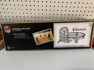 New Minnesota Vikings Stike Jam Game $60 Retail