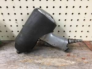 lot 18 image: Chicago Pneumatic 12 Air Impact Wrench