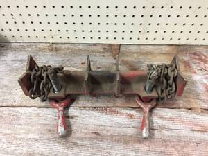 lot 13 image: Jewel Pip Welding Chain Vice Clamp