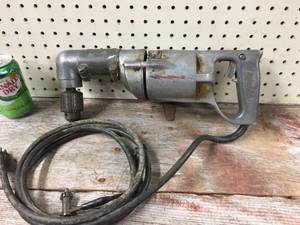 lot 15 image: Milwaukee Heavy Duty 1100 - 12 - 4 amp Right Angle Drill