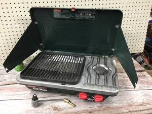 lot 40 image: Coleman Propane Camping GrillStove Combo