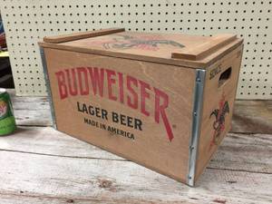 lot 78 image: Budweiser Wooden Crate
