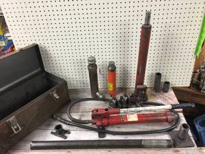 lot 5 image: Blackhawk Porta-Power