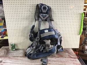lot 109 image: Sala Exofit Nex Construction Safety Fall Protection Harness