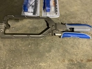 lot 22 image: Kreg Concealed Hinge Jig, 6 in. Face Clamp, Heavy Duty Drill Bits & Pocket Hole Jig. Various Conditions. See Pictures