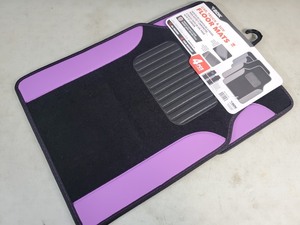 lot 53 image: New 4 Pc Car Floor Mat Set