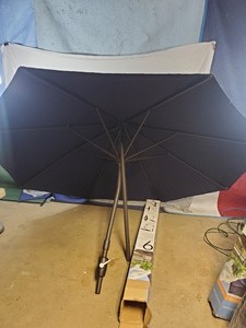 lot 59 image: 9 ft Market Patio Umbrella