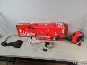 lot 69 image: Craftsman 17 inch Curved Shaft Weed Wacker