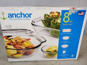 lot 93 image: New Anchor 8 Pc Glass Baking Set