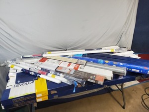 lot 102 image: 19 Take What You Want Blinds  Curtains