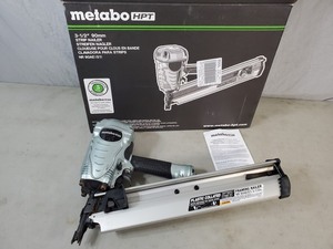 lot 143 image: Metabo 3 12 inch Framing Nailer - Used Once