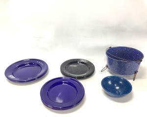 Metal Dinnerware