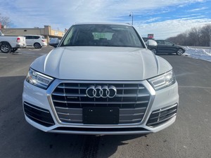 2019 Audi Q5 2.0T Quattro Premium AWD - 22,789 Miles - 4 Year  50,000 Mile Factory Warranty