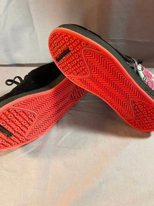 lot 99 image: Airwalk Womens Black and Pink Shoes Size 8 12