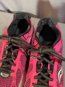 lot 100 image: Saucony Hurricane 14 Power Grid Womens Running Shoes Sz 9 12