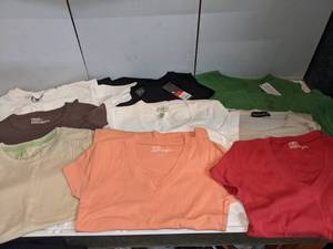 lot 67 image: Womens Size XSS Tops, Most New