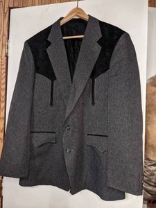 lot 55 image: Vintage Circle S Mens Sz 46R Western Sueded Yoke Blazer Jacket Sport Coat