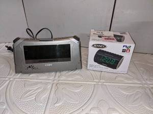 lot 80 image: Vintage Coby Digital Clock Radio & Jensen Dual Alarm Clock Radio