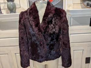 lot 14 image: Dyed Rabbit Fur Short Jacket Sz. M
