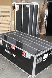 lot 21 image: ECM Heavy Duty Equipment Road Case with Casters & Partitioned Interior