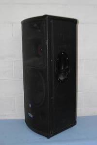 lot 30 image: Mackie SR1530 Active 3-Way Pro Audio Sound Reinforcement Speaker