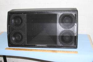 lot 32 image: Sound Physics Labs (Tom Danley) SPL-Trik Synergy Pro Audio Horn Speaker