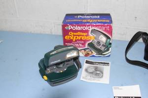 lot 58 image: Polaroid One-Step Express and Polaroid One Step Land Camera Lot - Instant Film Photography Photo Camera Lot