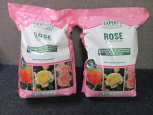 2- 10 lb Bags Expert Gardener Rose ...