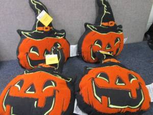 4 Pumpkin Pillows...
