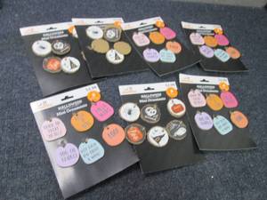 7 pks Celebrate Mini Halloween Orna...