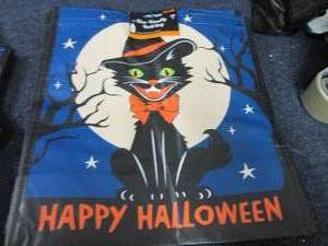 6 Eco-Friendly Halloween Treat Bags...