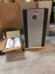Whynter 14000 BTU Portable Air Conditioner with Dehumidifier open box customer returns see pictures
