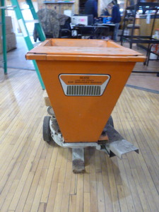 lot 5 image: Sears Lawn and Garden Shredder-Bagger
