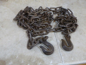 lot 8 image: Tow Chain with Hooks