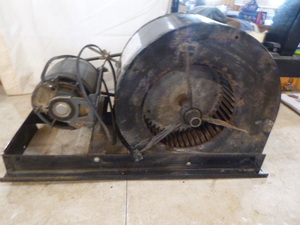 lot 18 image: Squirrel Cage Fan