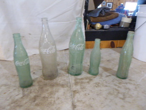 lot 50 image: Vintage Coca-Cola Bottles