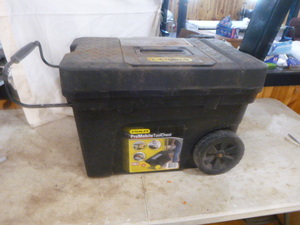 lot 79 image: Stanley Pro Mobile Toolbox