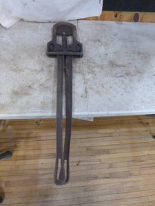 lot 83 image: Vintage Leavitt Mfg. Horn Clipper
