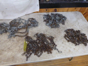 lot 98 image: Tire Chains