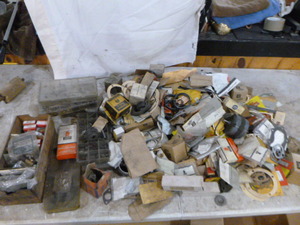lot 108 image: Small Engine Parts