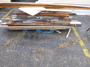 lot 120 image: Pallet of Lumber