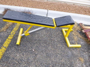 lot 121 image: Incline Weight Bench