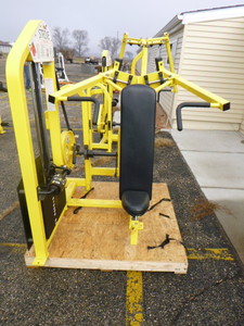 lot 127 image: Strive Shoulder Press Weight Machine