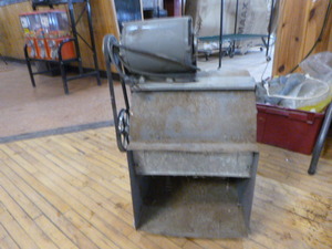 lot 174 image: Squirrel Cage Fan