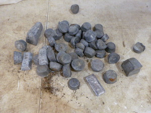 lot 181 image: Lot of Lead