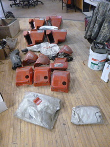 lot 184 image: Lawn Care Items