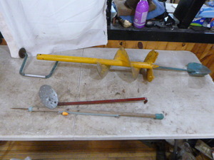 lot 187 image: Ice Fishing Items