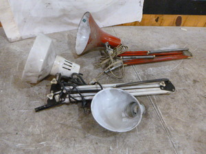 lot 235 image: Work Lights